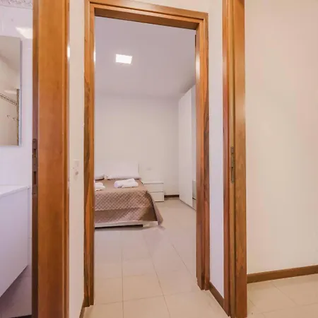 Apartment Unico 5 450 Mt From Mestre Station